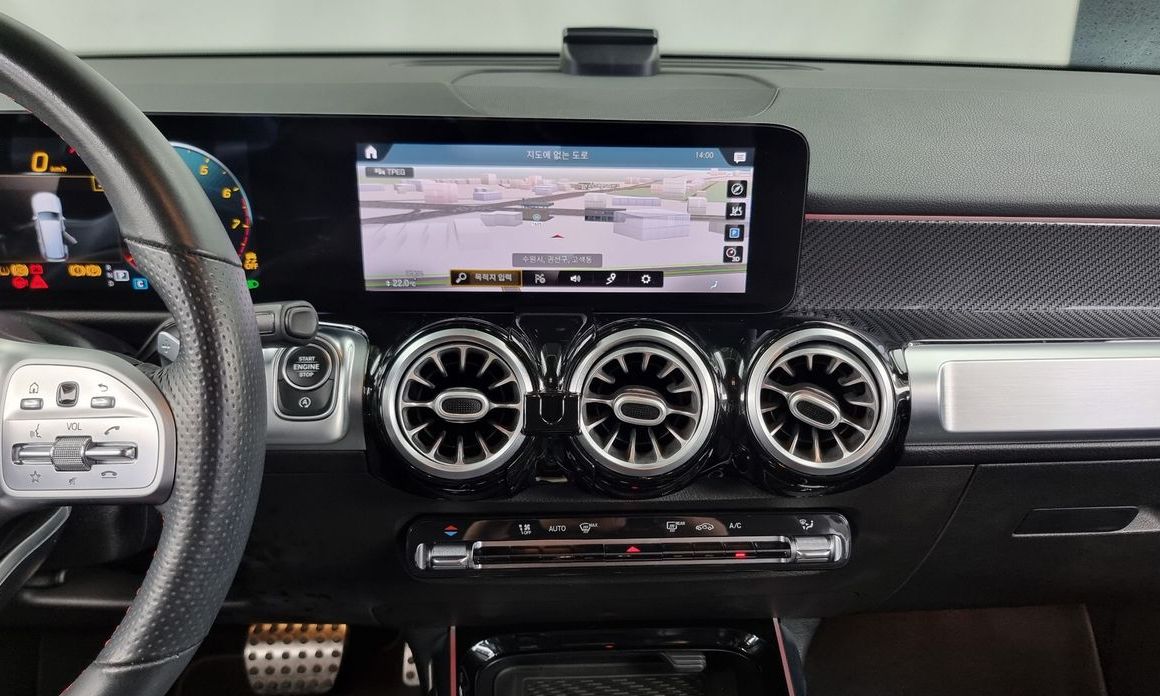Mercedes-Benz GLB-Class