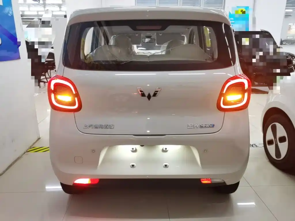 Wuling MINIEV
