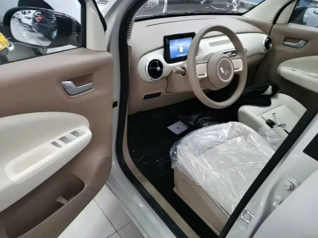Wuling MINIEV