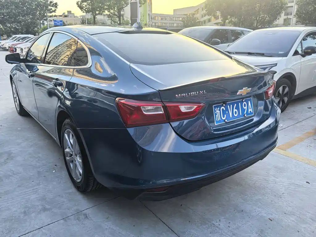 Chevrolet Malibu XL