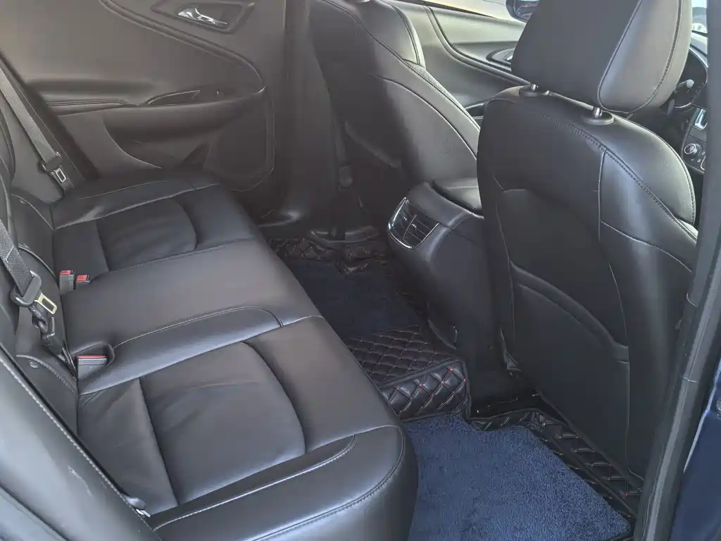 Chevrolet Malibu XL