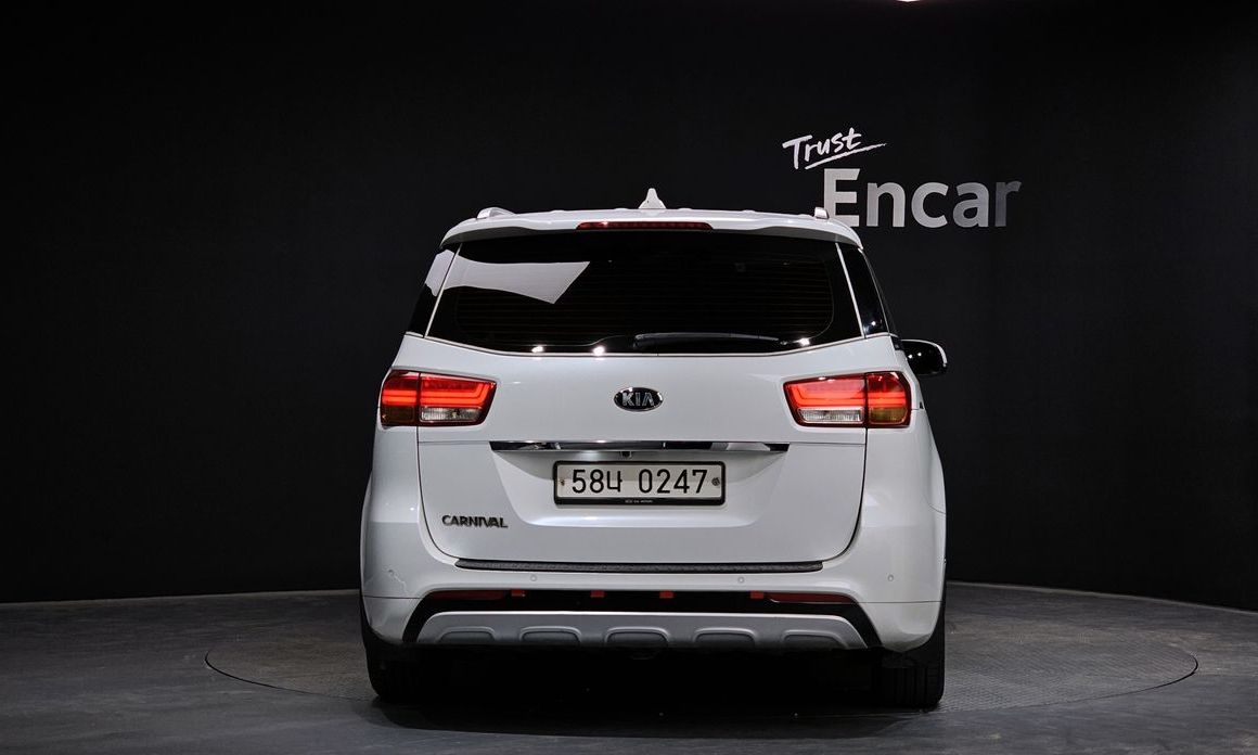 Kia Canival