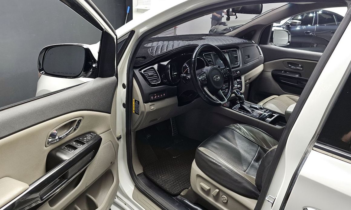 Kia Canival