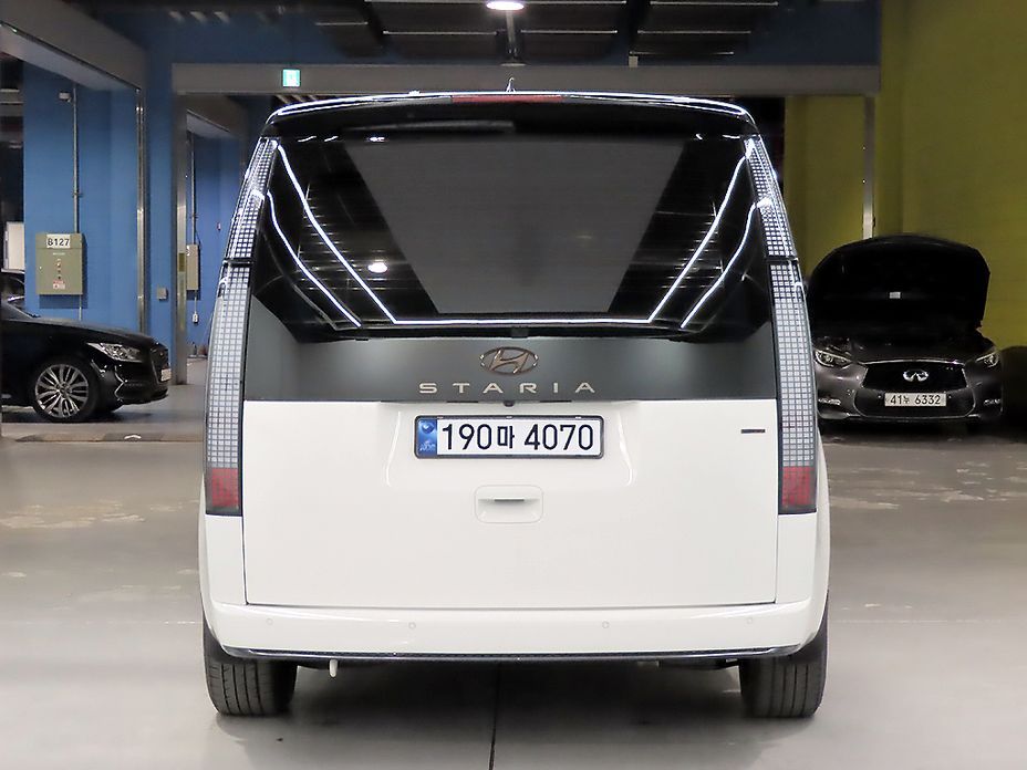 Hyundai Staria