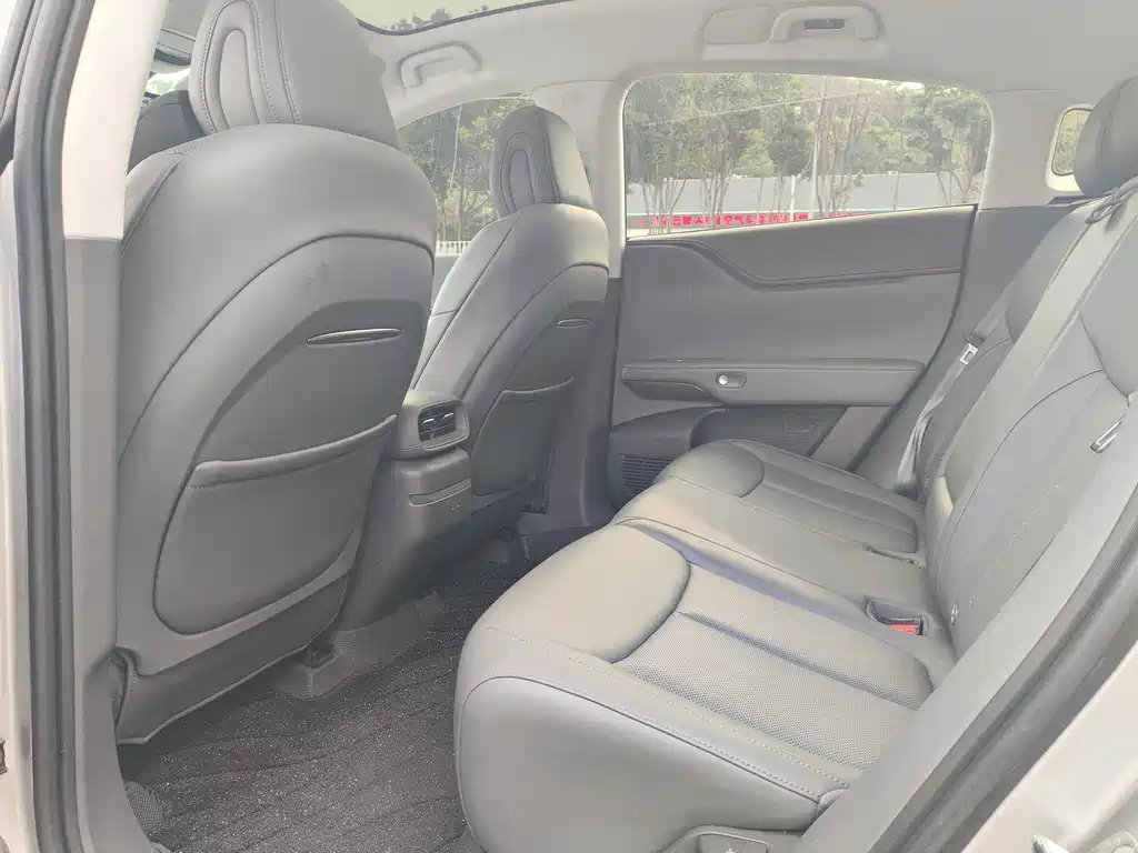 XPeng G6