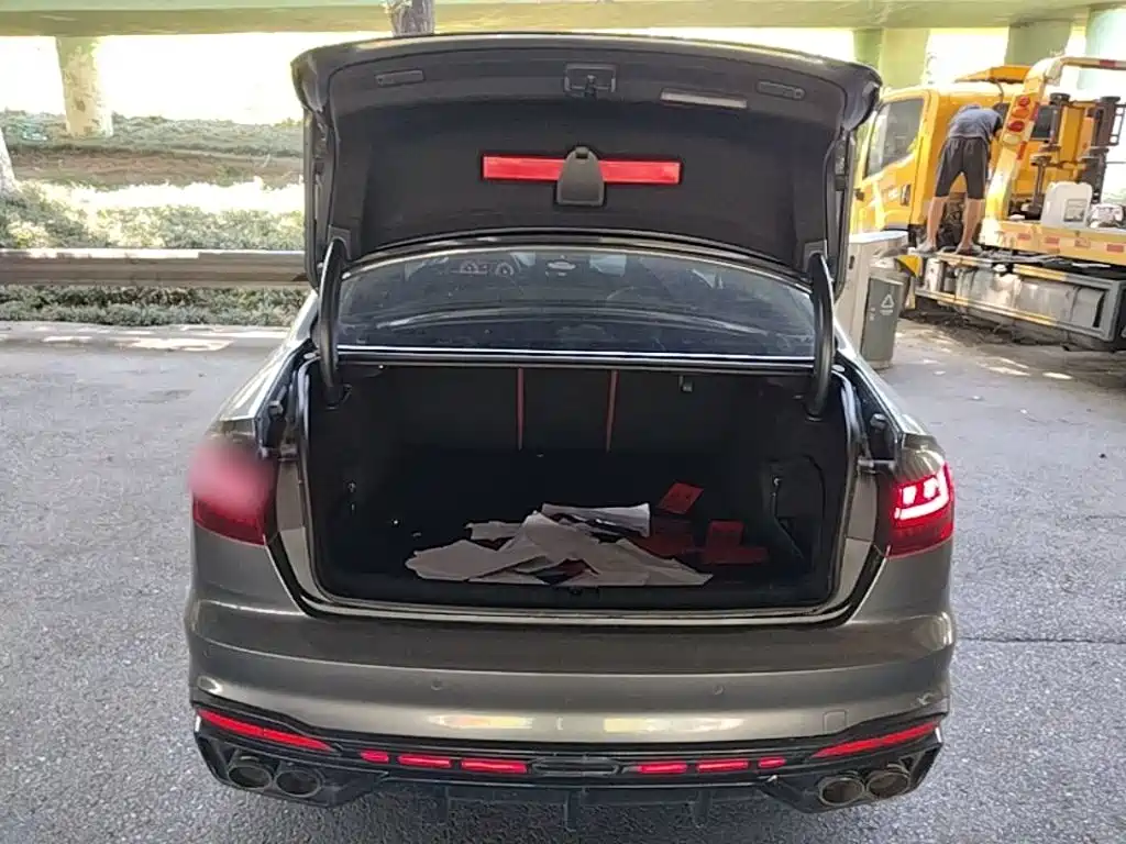 Audi A4L