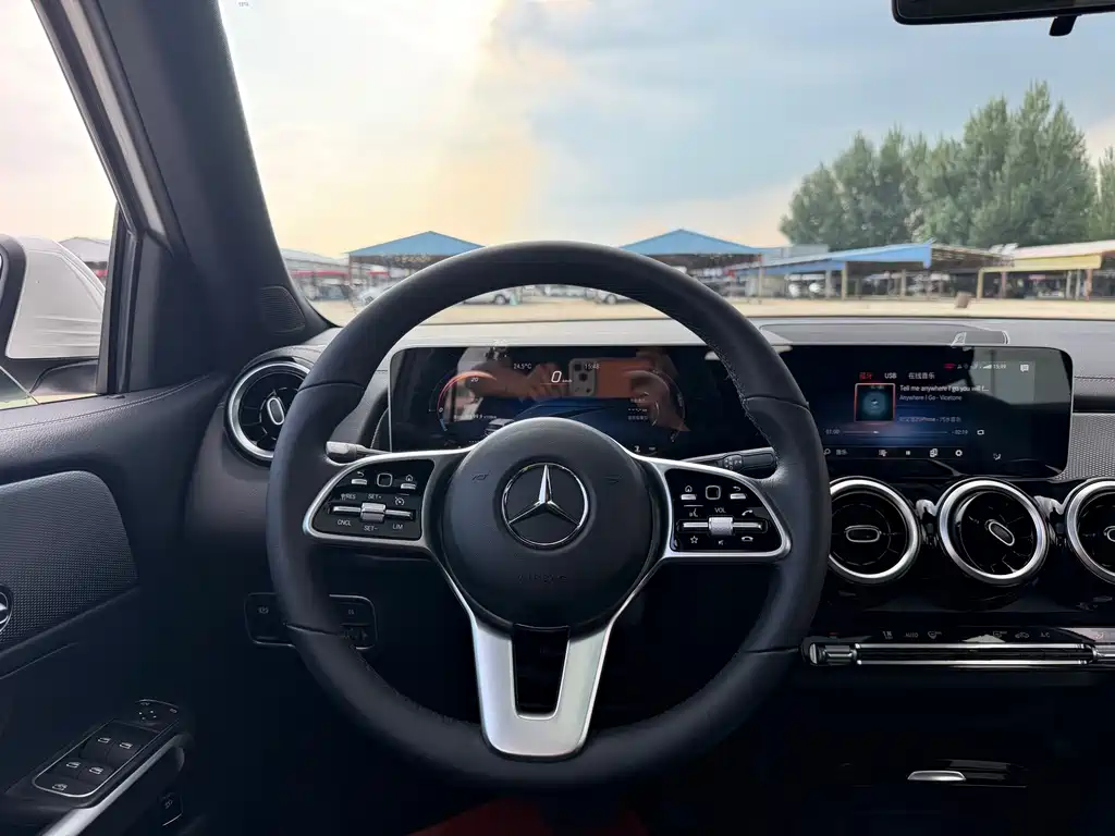 Mercedes-Benz GLB