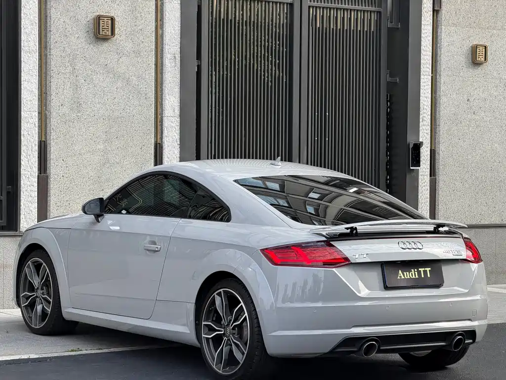 Audi TT