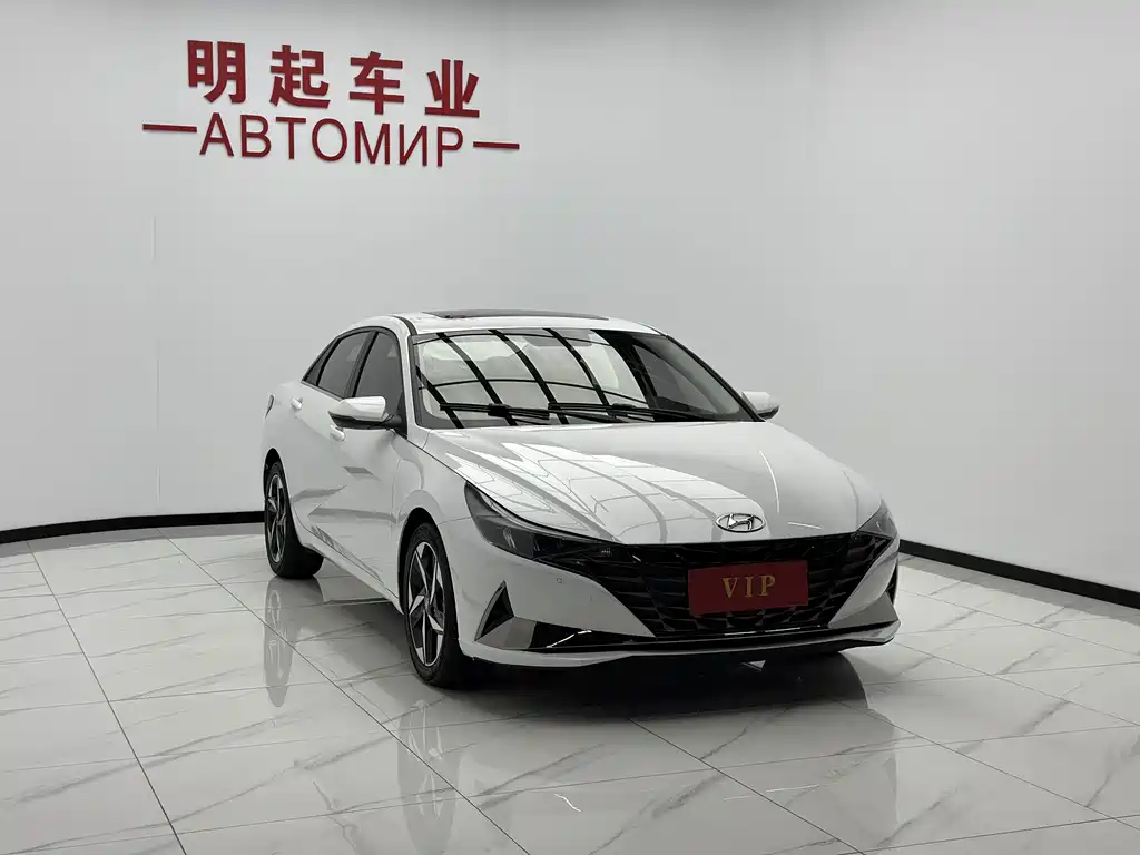 Hyundai Elantra