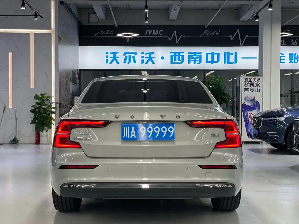 Volvo S60