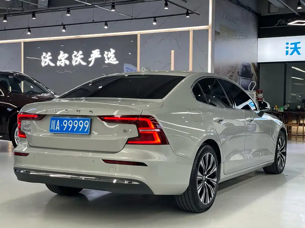 Volvo S60