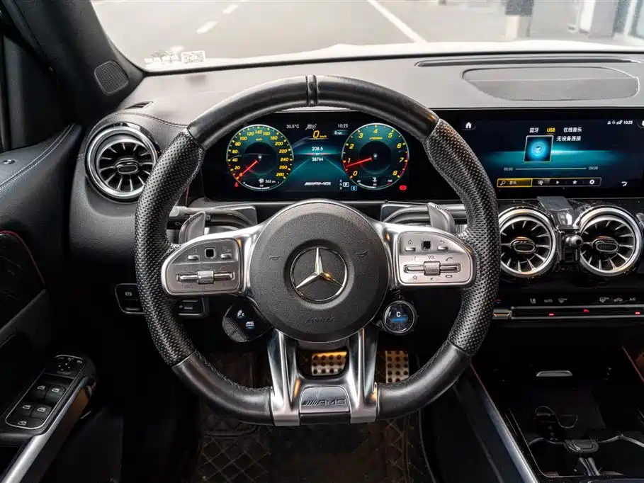 Mercedes-Benz GLB AMG