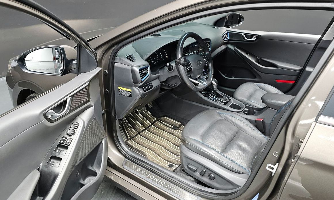 Hyundai Ioniq