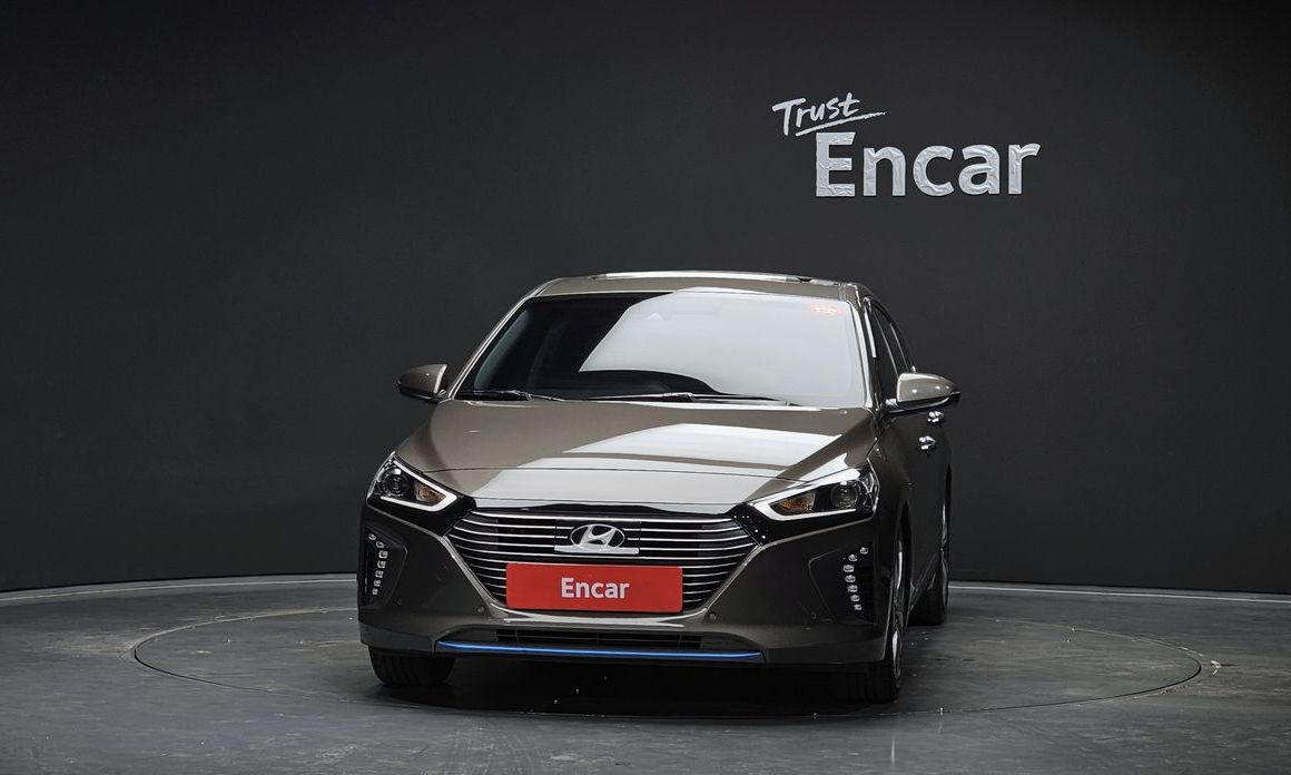 Hyundai Ioniq