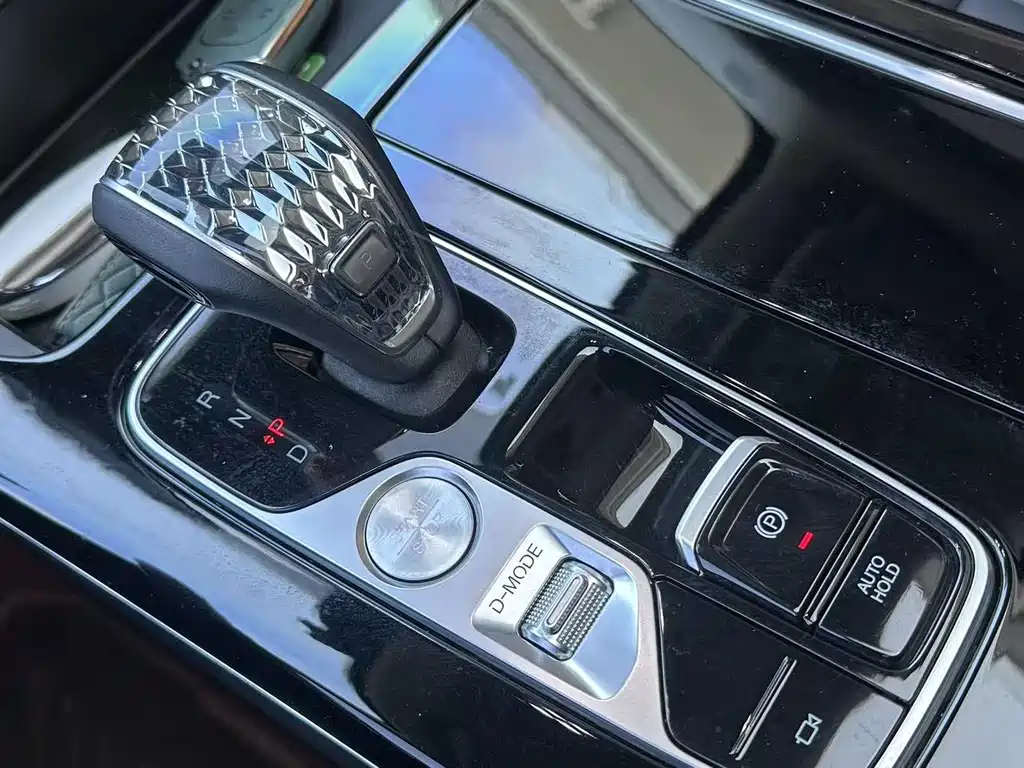 GAC Motor Trumpchi M8