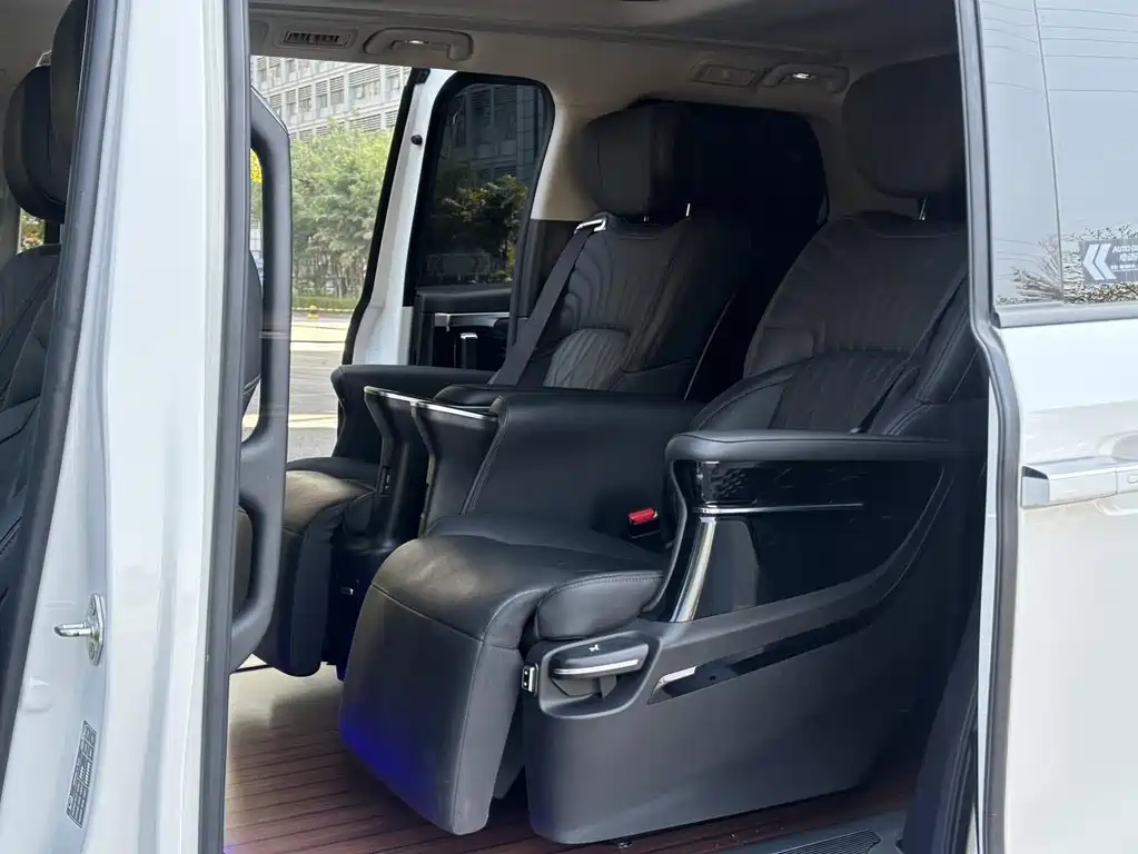 GAC Motor Trumpchi M8