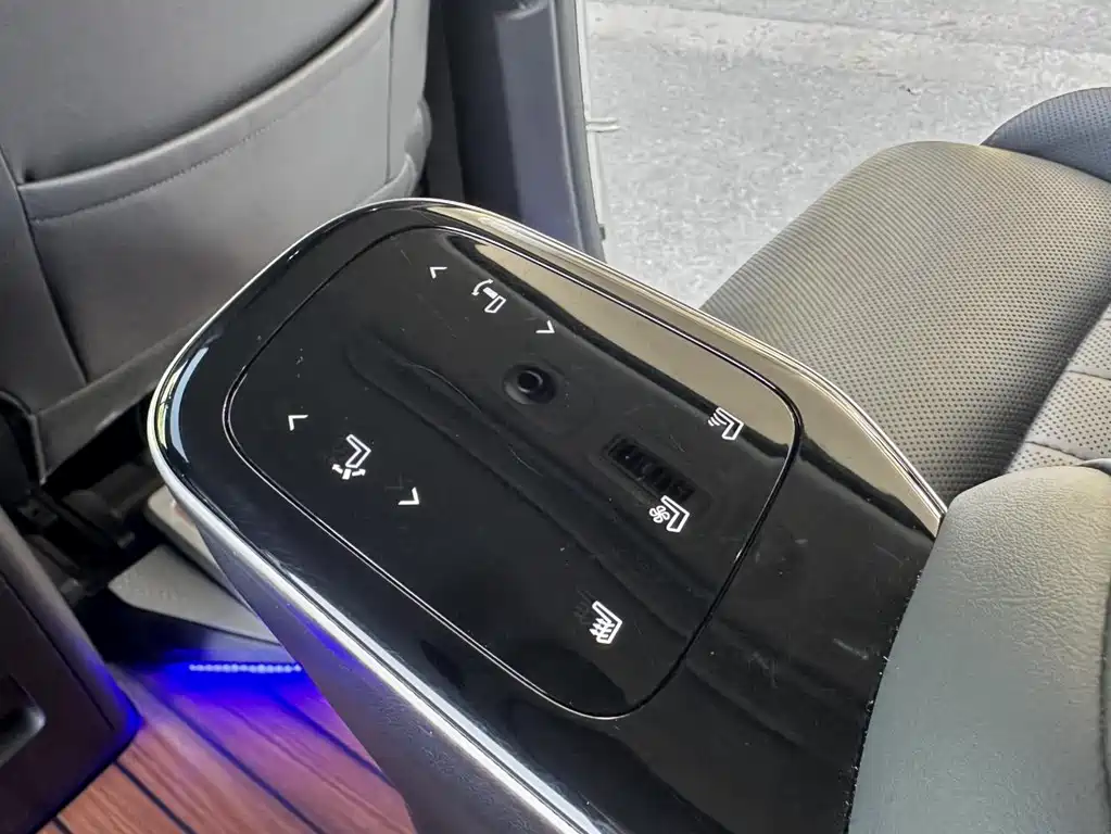 GAC Motor Trumpchi M8