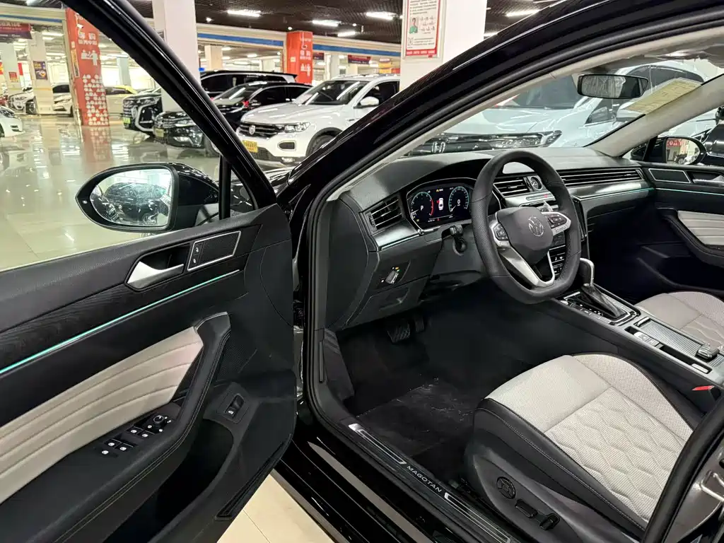 Volkswagen Magotan
