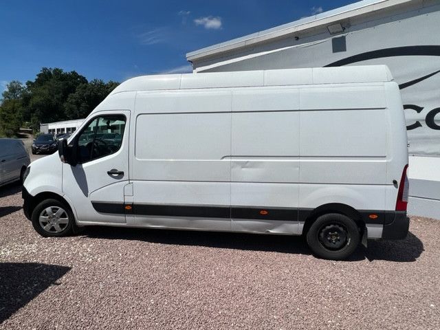 Nissan NV400