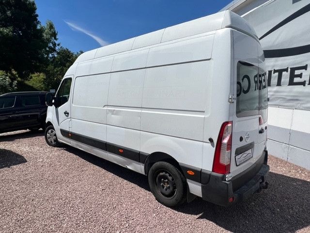 Nissan NV400
