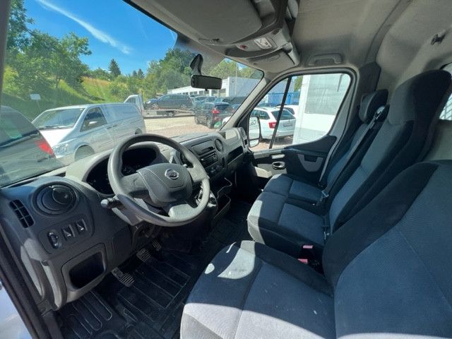 Nissan NV400
