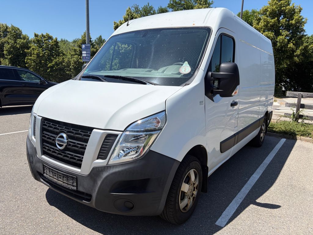 Nissan NV400