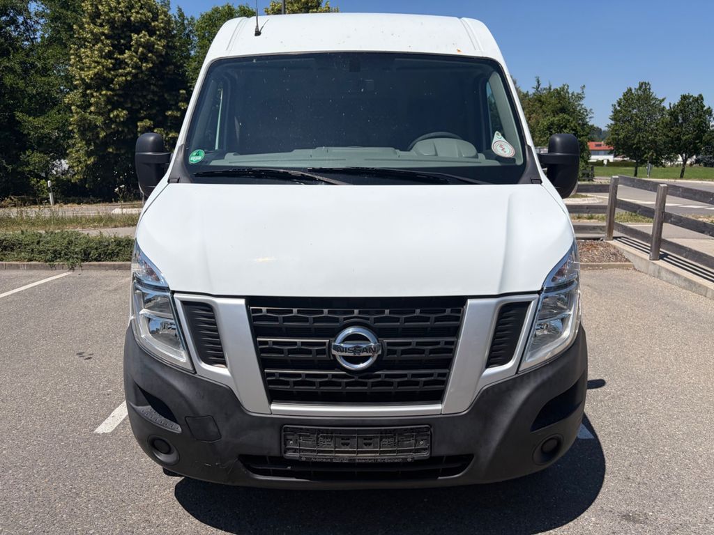 Nissan NV400