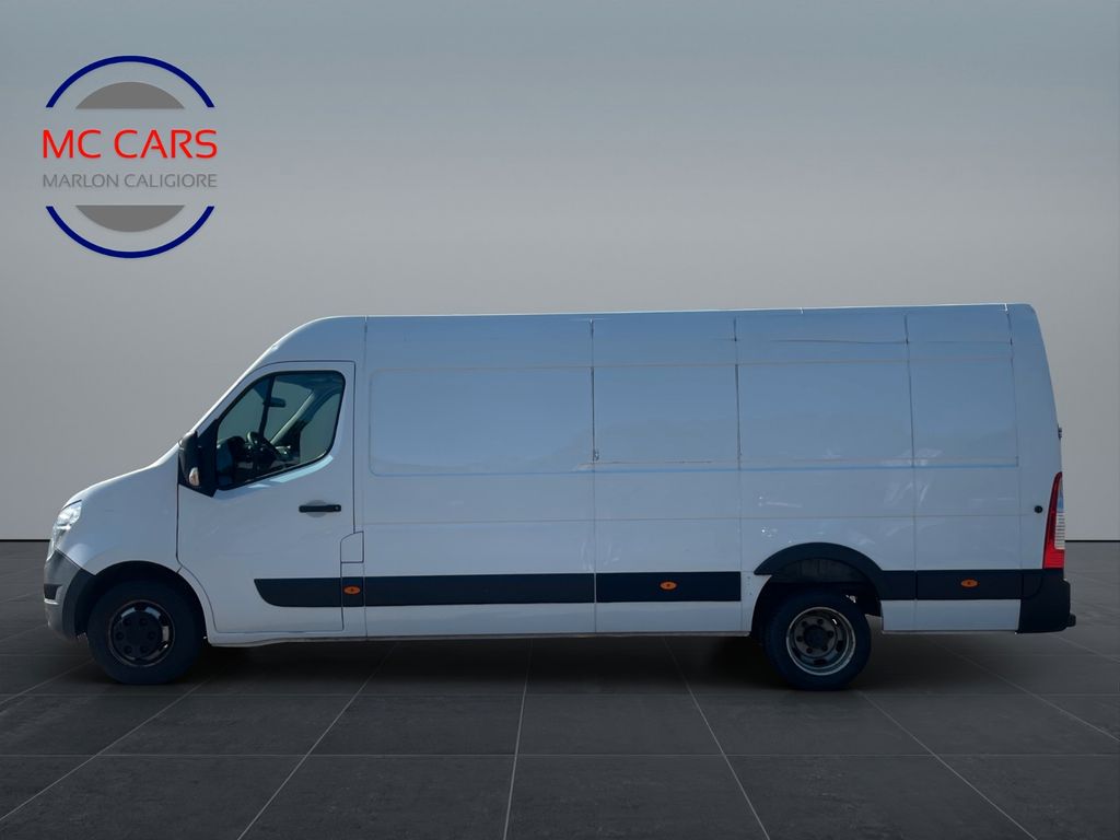 Nissan NV400