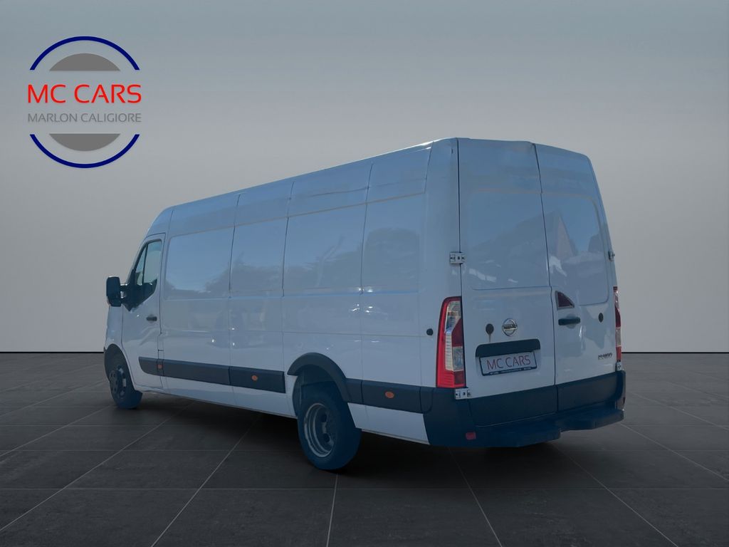 Nissan NV400