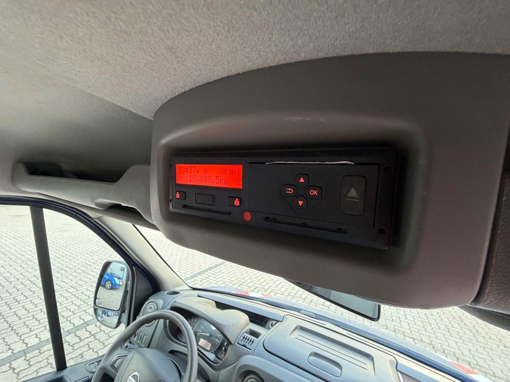 Nissan NV400