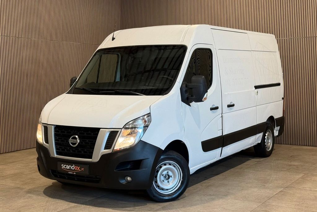 Nissan NV400