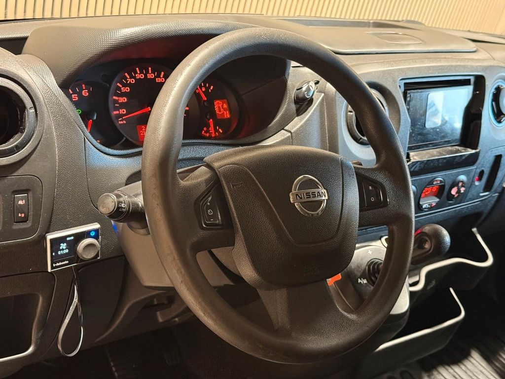 Nissan NV400