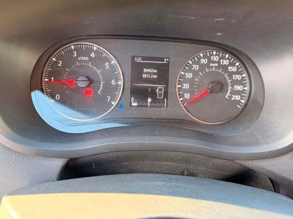 Nissan NV400