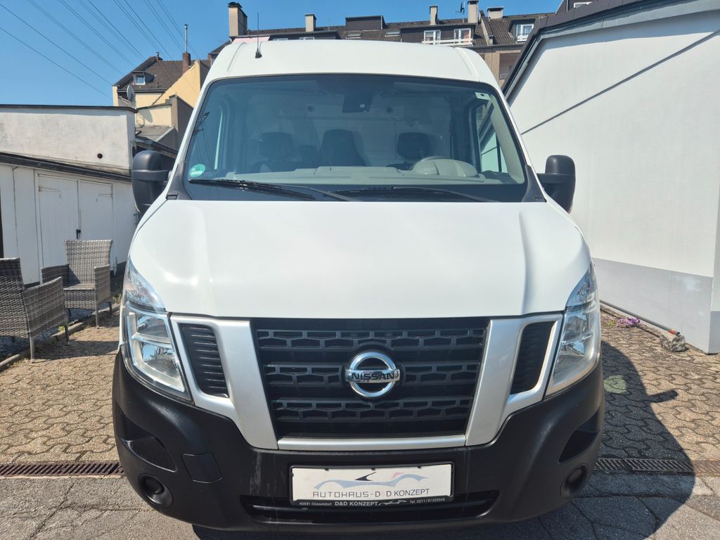 Nissan NV400