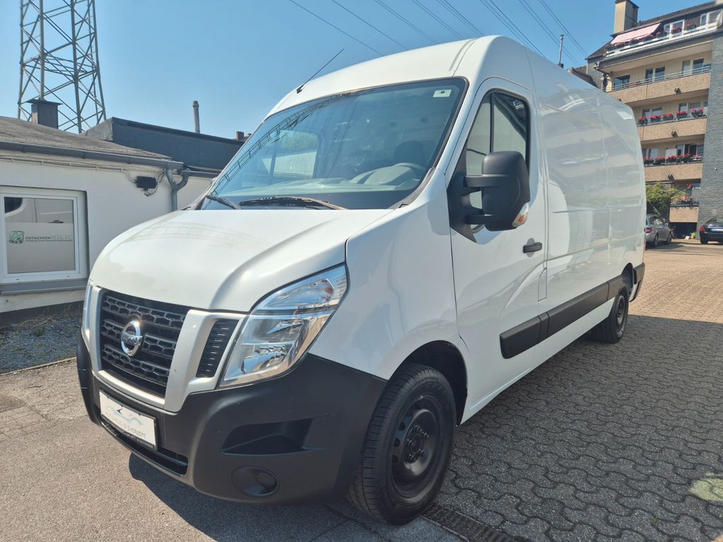 Nissan NV400