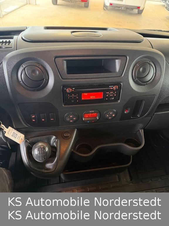 Nissan NV400