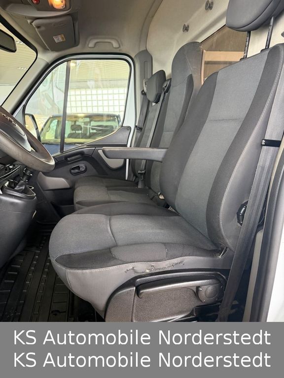 Nissan NV400