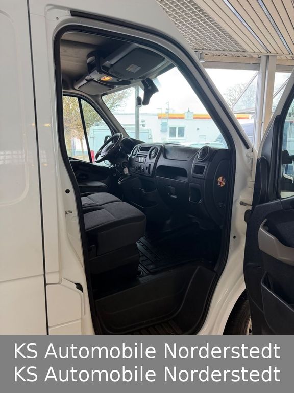 Nissan NV400