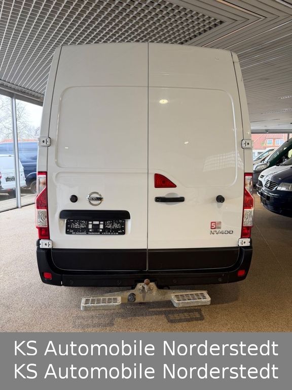 Nissan NV400