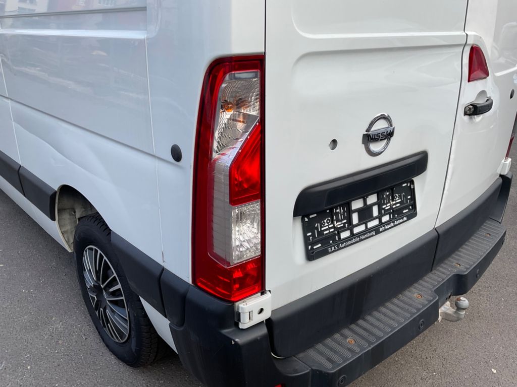 Nissan NV400
