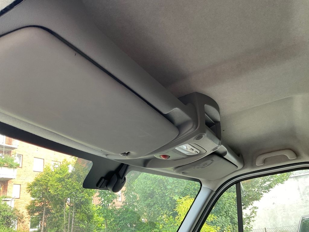 Nissan NV400