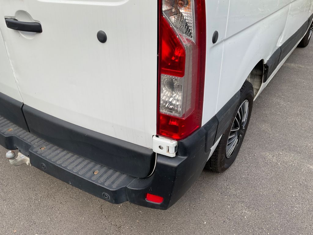 Nissan NV400
