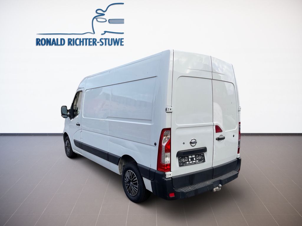 Nissan NV400