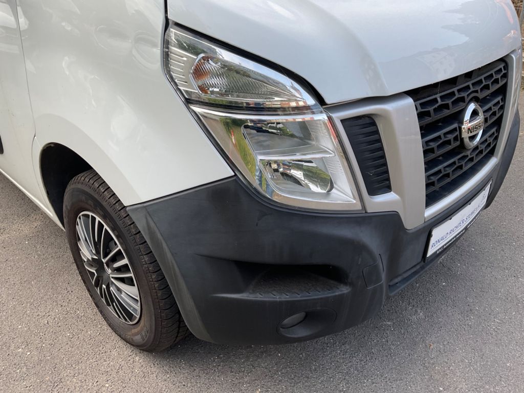 Nissan NV400