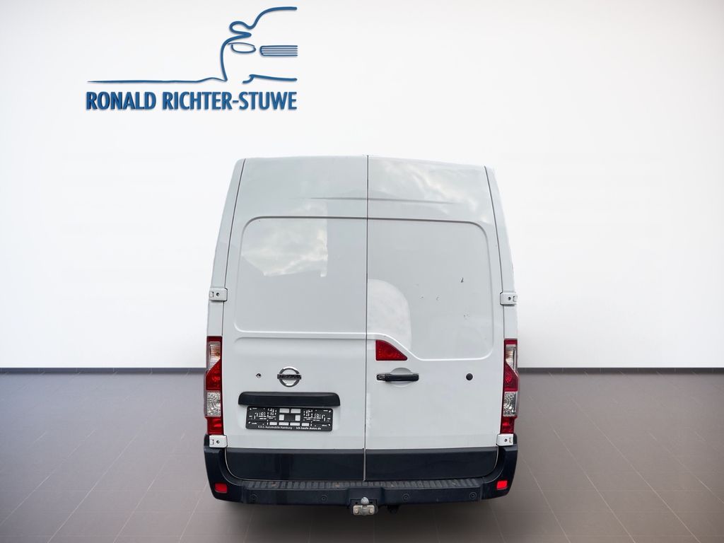 Nissan NV400