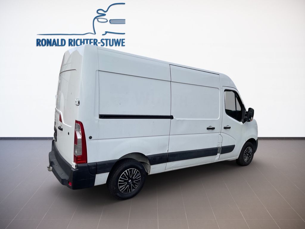 Nissan NV400