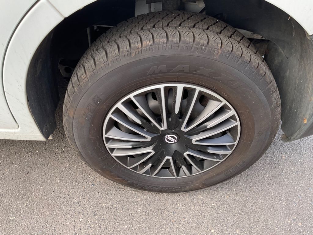 Nissan NV400