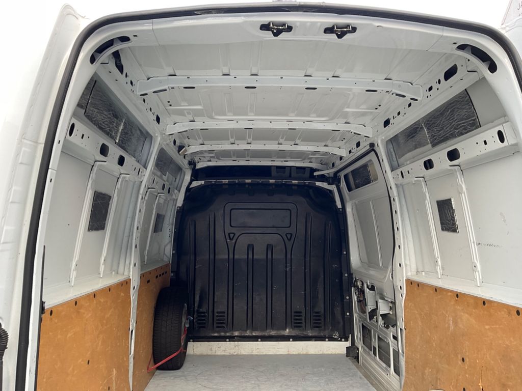 Nissan NV400