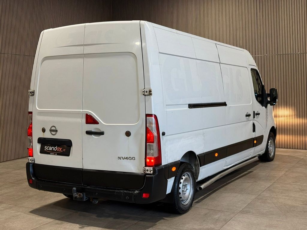 Nissan NV400