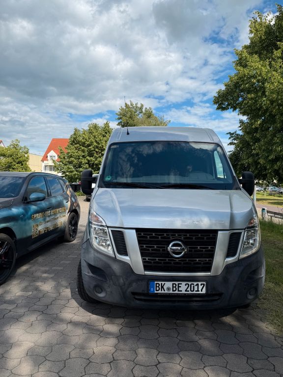 Nissan NV400